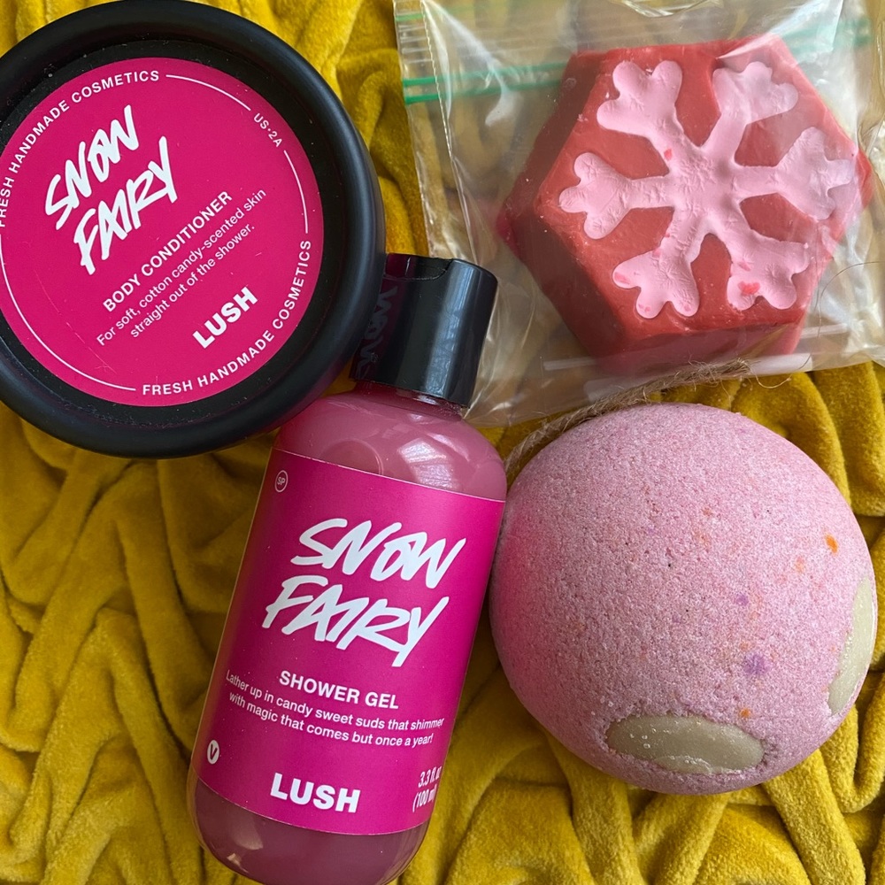 LUSH Holiday Exclusive Snow Fairy Set - Shower Gel Soap Body Conditioner & Scrub